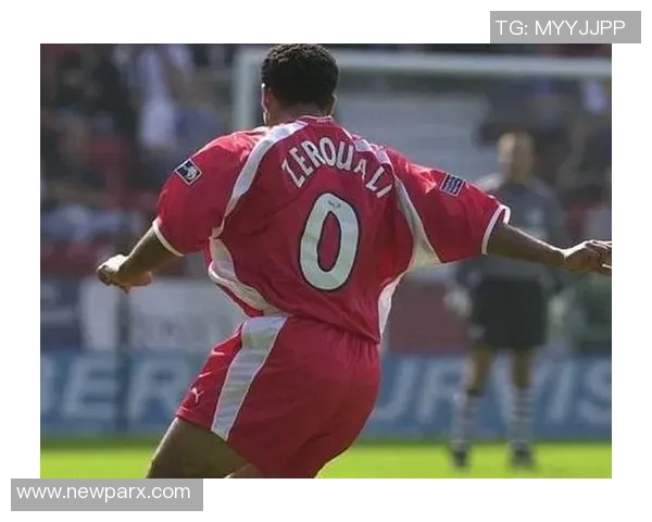 巴西足球传奇8号球衣背后的故事与精神象征